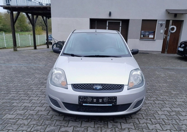 Ford Fiesta cena 9900 przebieg: 125714, rok produkcji 2006 z Łęczna małe 172